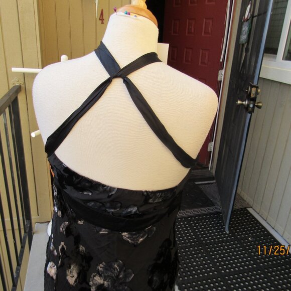 #623  WOMEN'S LONG BLACK CHIFFON EVENING DRESS BY MONSOON  (SIZE 10US / 14UK) - Picture 4 of 5